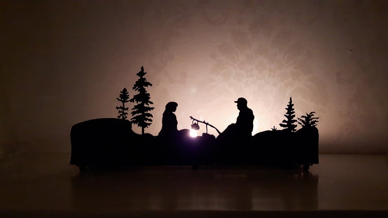 HuntSteel tuikkuteline Tulilla2